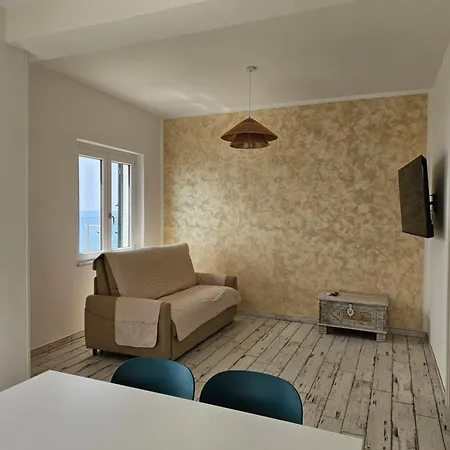 Litore Domus - Cilla 산 루시도